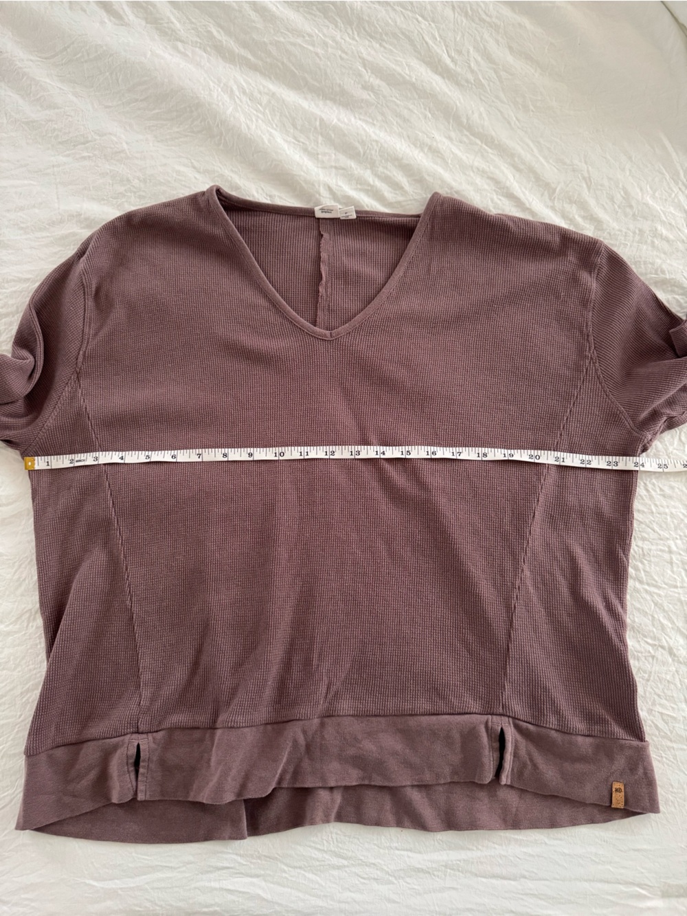 Tentree Waffle Knit V-Neck Longsleeve Relaxed Pullover in Dusty Mauve - Picture 11 of 12